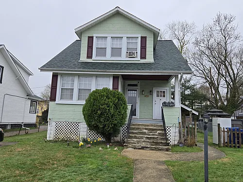 2909 Pinewood Ave #2 Photo 1