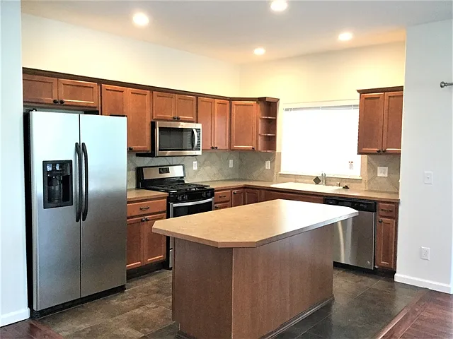 5100 Balustrade Blvd SE — Photo 2