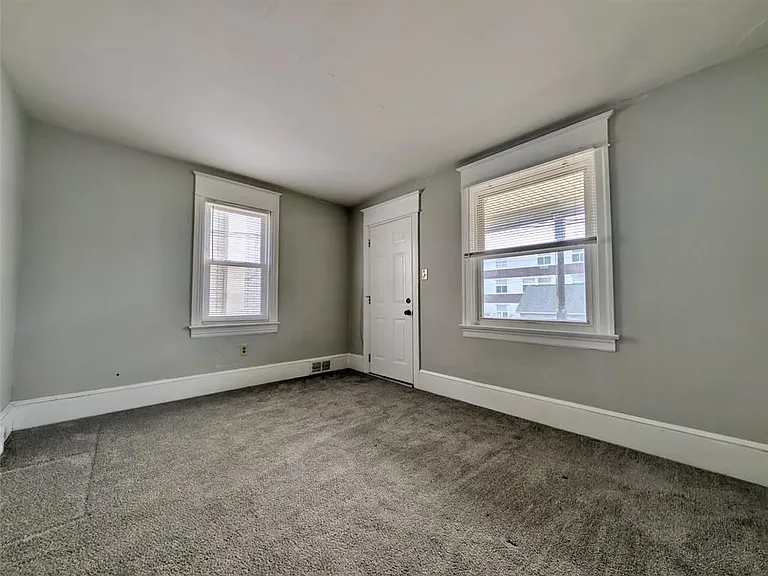 1083 Main St #1 — Photo 13