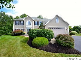 6986 Royce Cir, Victor, NY 14564