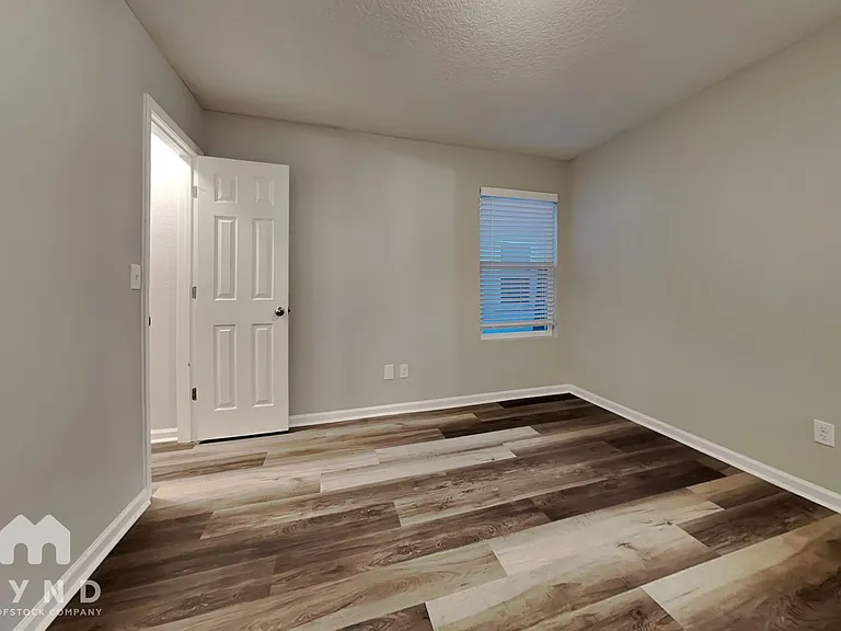 7352 Townsend Village Ln — Photo 13