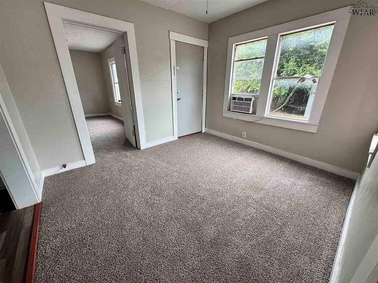 1 bed, 1.0 bath, 1280 sqft, $695 — Photo 4