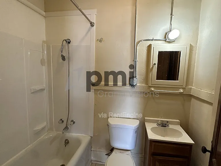 601 Monroe Ave #26 — Photo 3