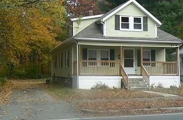 2nd image of 96 Thatcher St