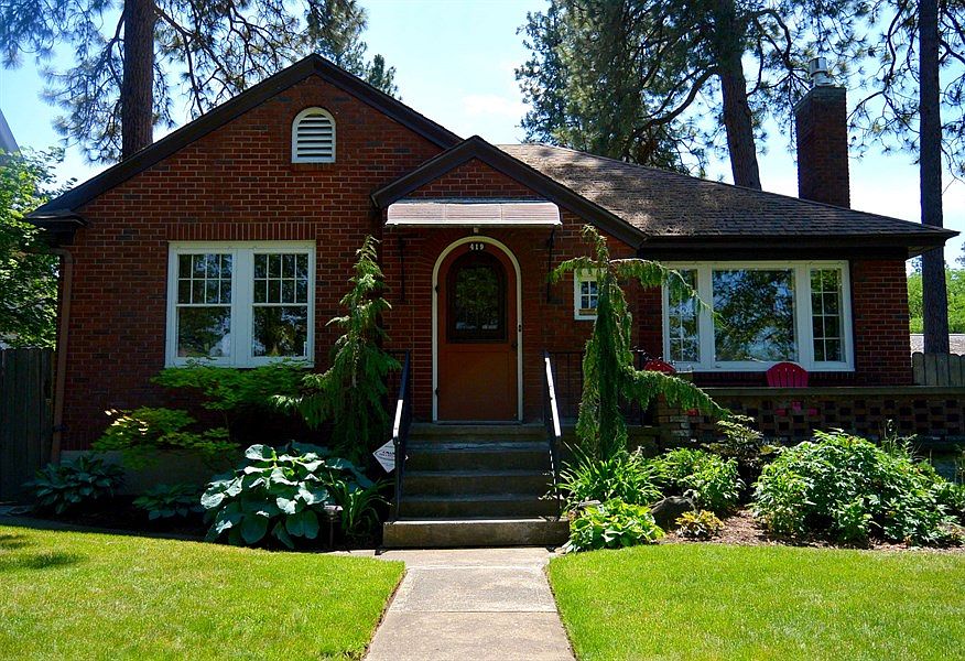 1st image of 419 W 22nd Ave
