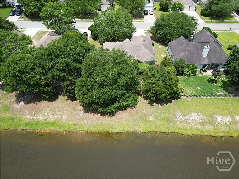 139 Pampas Dr — Photo 36