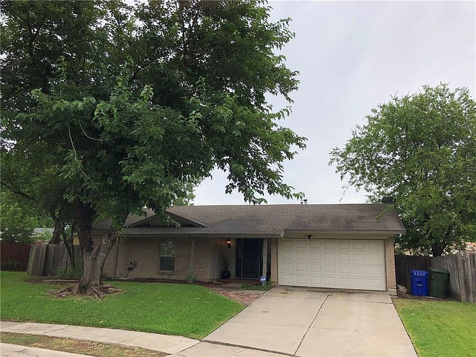 1st image of 1814 Westwood Cir
