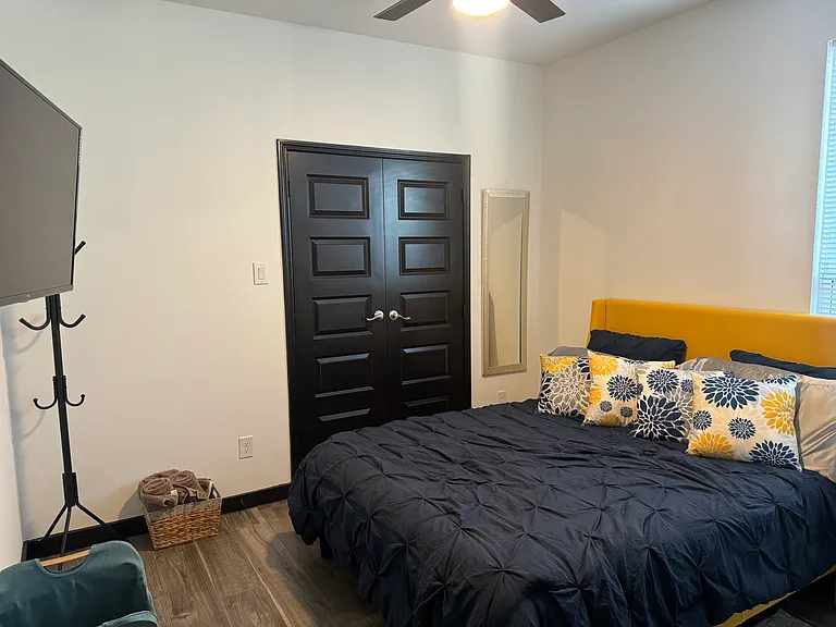 1815 Paducah Ave — Photo 12