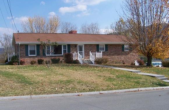 1st image of 102 Richmond Heights Rd