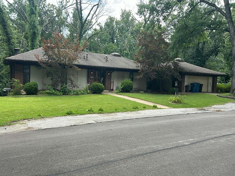 1st image of 2320 Fairview Dr