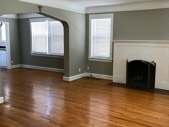 3rd image of 7260 Pershing Ave APT 1W