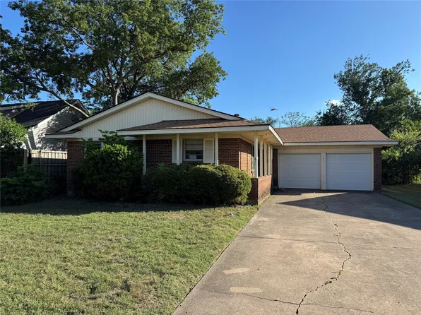 527 Vernet St, Richardson, TX 75080