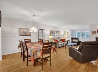 9741 Sunrise Lakes Blvd APT 205, Sunrise, FL 33322