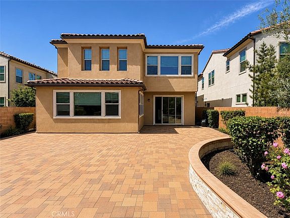 4th image of 10062 Elizabeth Ln