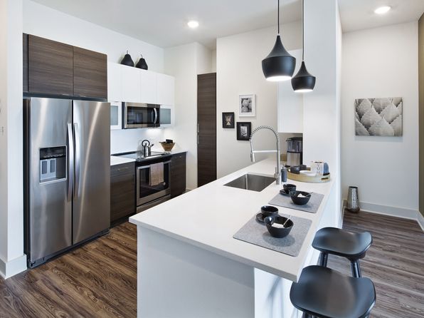 1909 Waterfront Pl APT 563