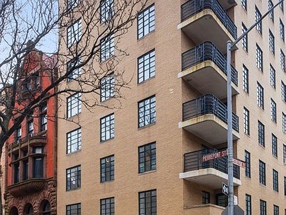 5th image of 2 Pierrepont St #1202C