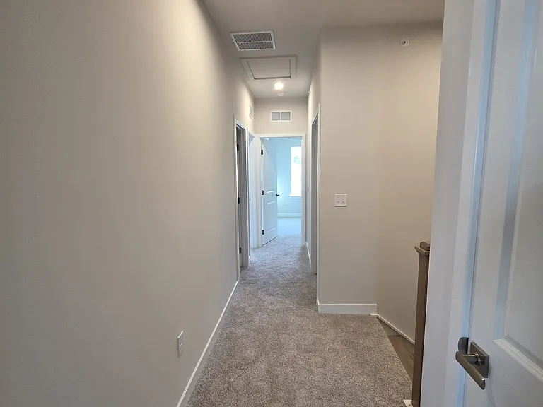 8 Weldon Way — Photo 8