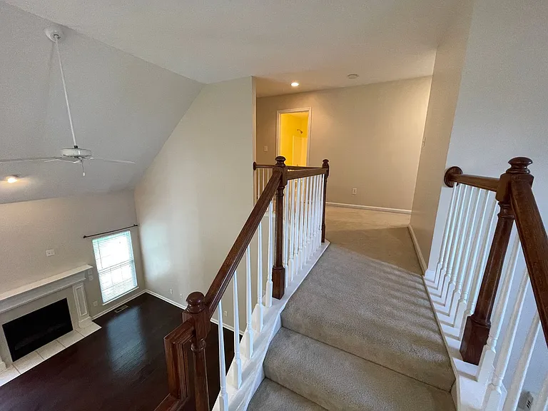 321 Arlington Meadows Dr — Photo 18