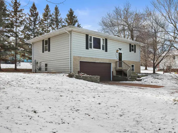 1607 4th St, Marathon, WI 54448