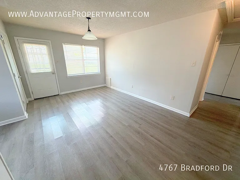 4767 Bradford Dr — Photo 4