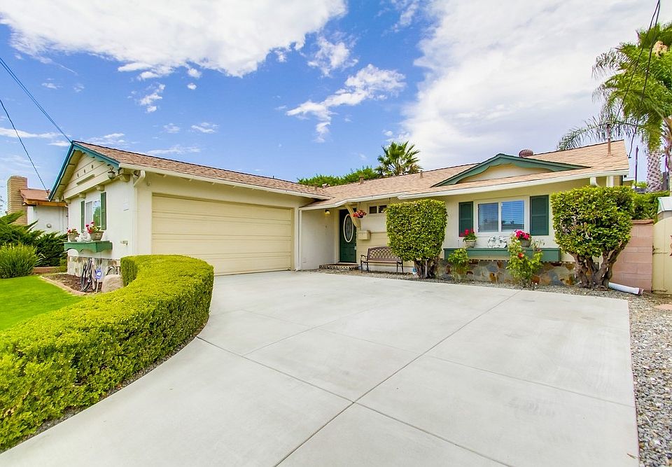 1st image of 8364 Lake Gaby Ave