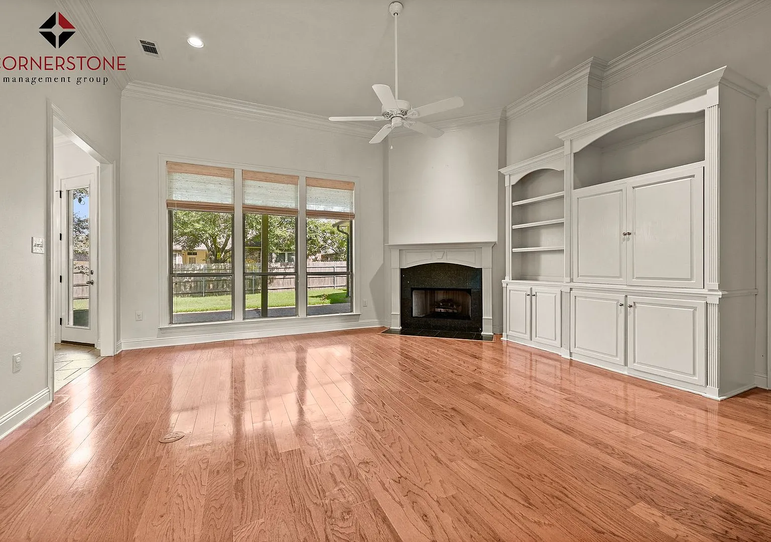 Located Off Of Airline By Industriplex! 4 Bedroom, 3 Bathroom! — Photo 3