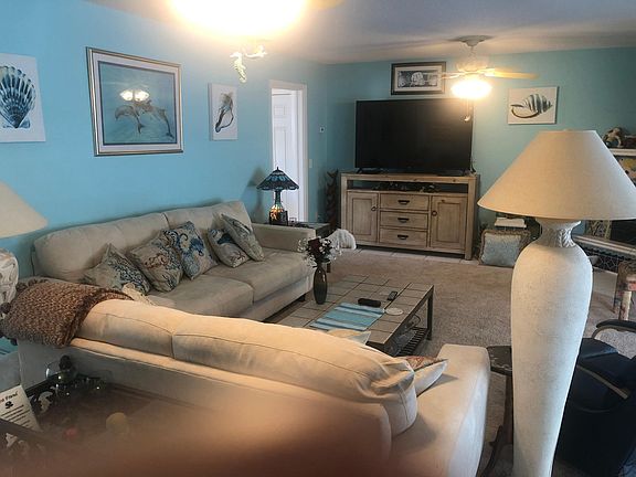 4th image of 1841 Greenhill Dr