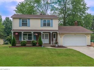8803 Pinewood Ct, Mentor, OH 44060