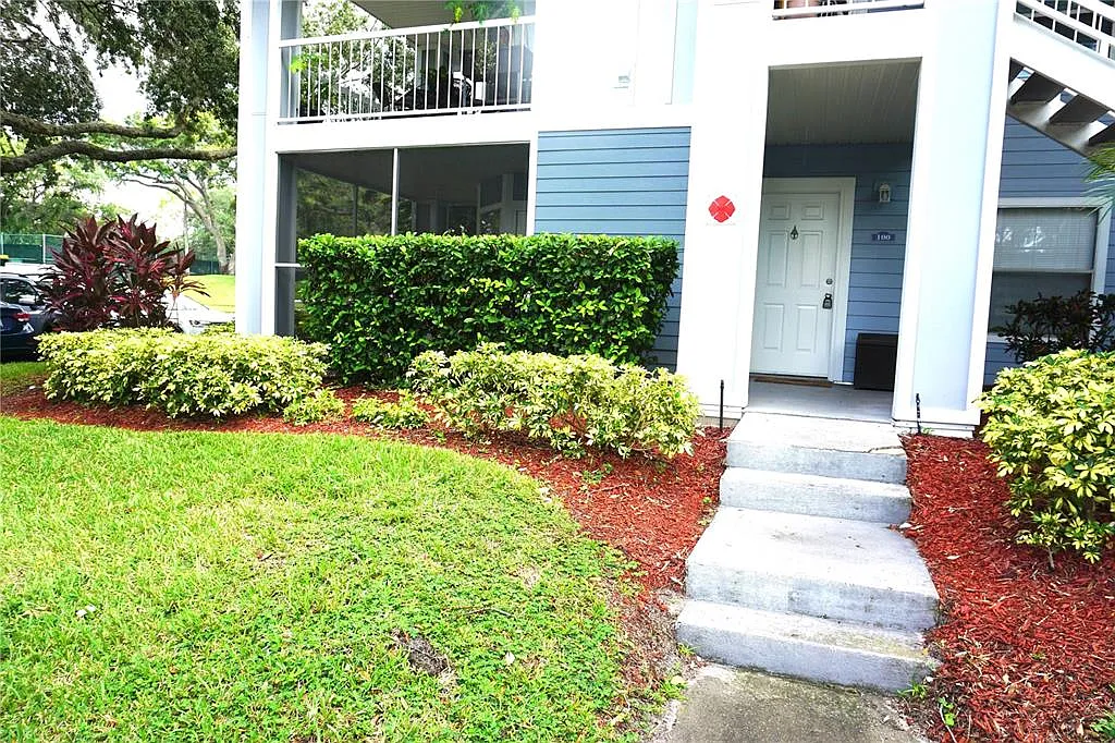 1 bed, 1.0 bath, 674 sqft, $1,350 — Photo 1