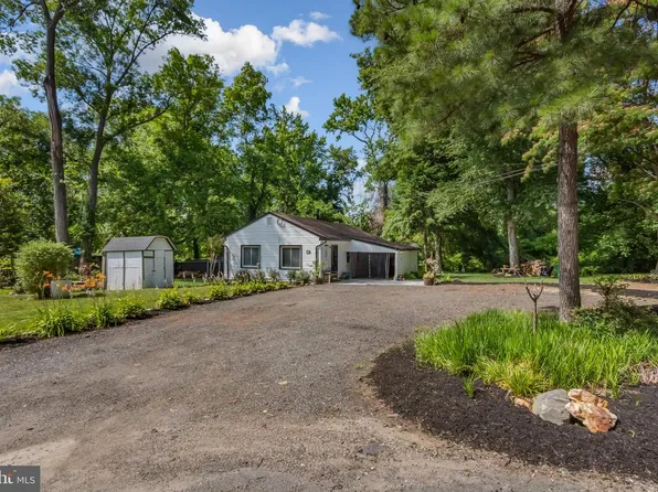 1508 Airport Ln, Accokeek, MD 20607