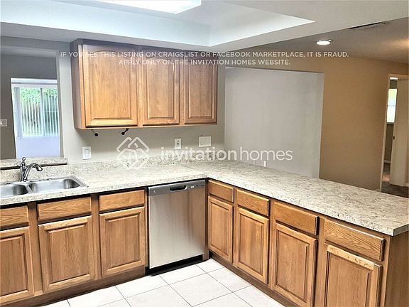4th image of 1618 Nebraska Ave