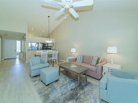 3rd image of 5208 Myrtle Wood #4