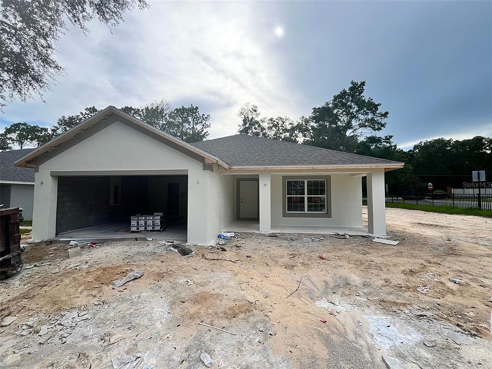 1st image of 3890 NE 58th Cir