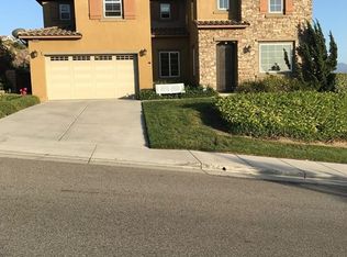 18664 Lakepointe Dr, Riverside, CA 92503