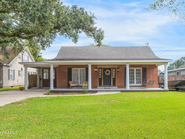807 Parkview Dr, New Iberia, LA 70563