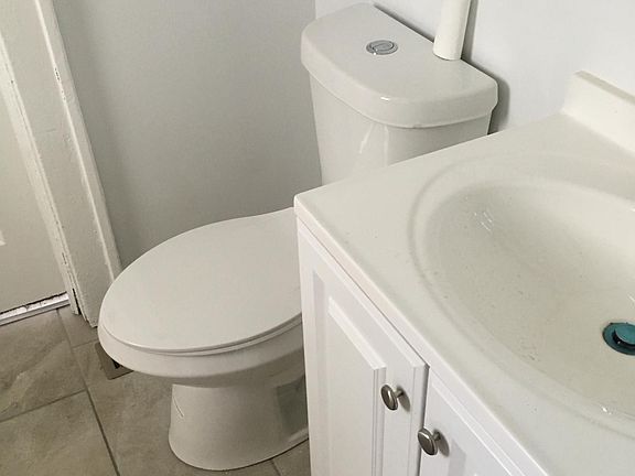 5th image of 4302 Virginia Ave