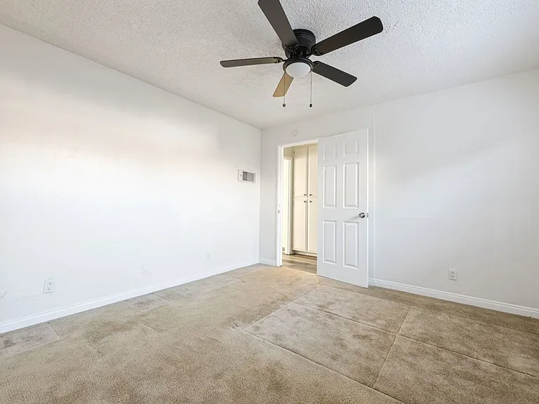 3511 42nd Street — Photo 7