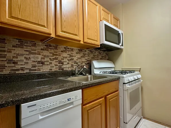 2665 Homecrest Avenue image 7 of 13