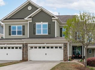 121 Willow View Ln, Apex, NC 27539