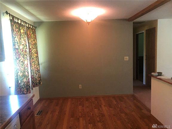 4th image of 9719 Willowood Pl SW