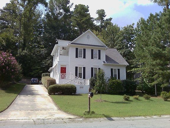 3rd image of 2616 E Shoreham St