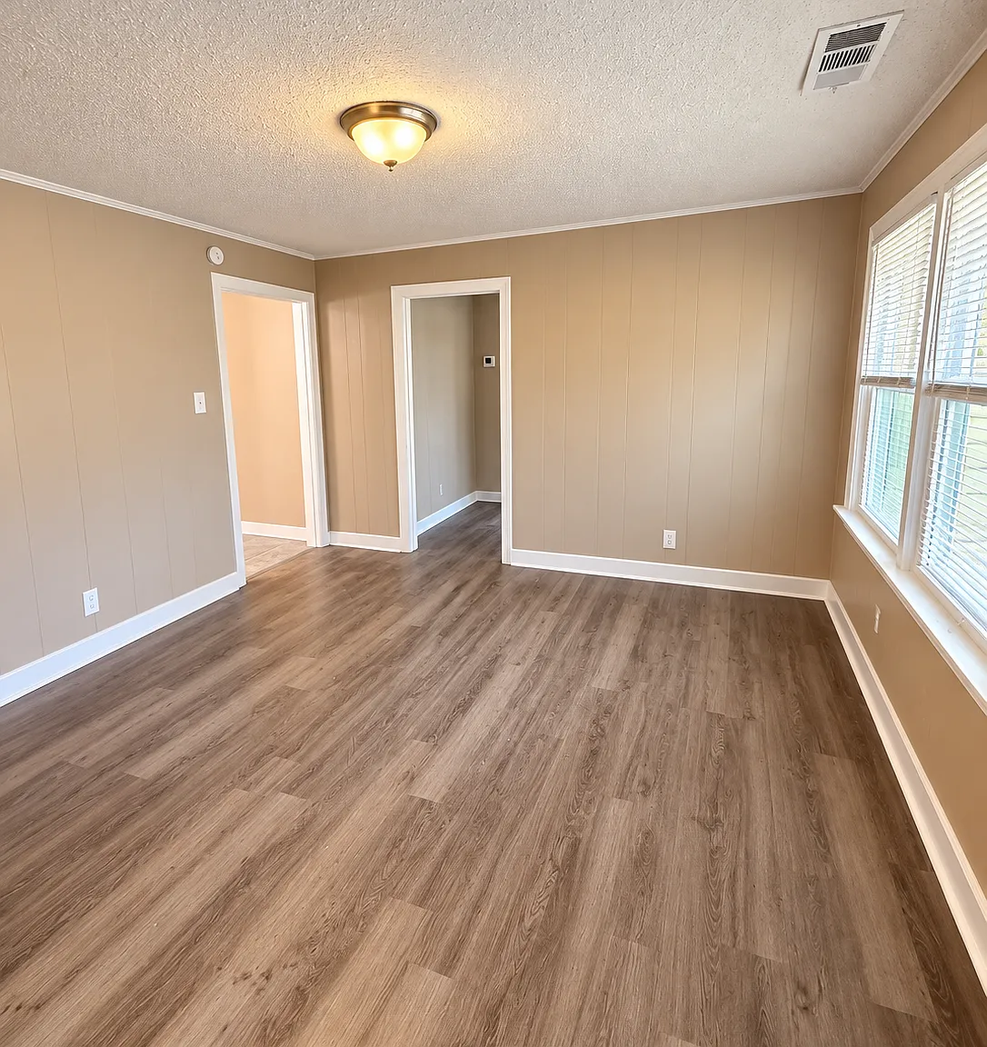 1 bed, 912 sqft, $995 — Photo 4