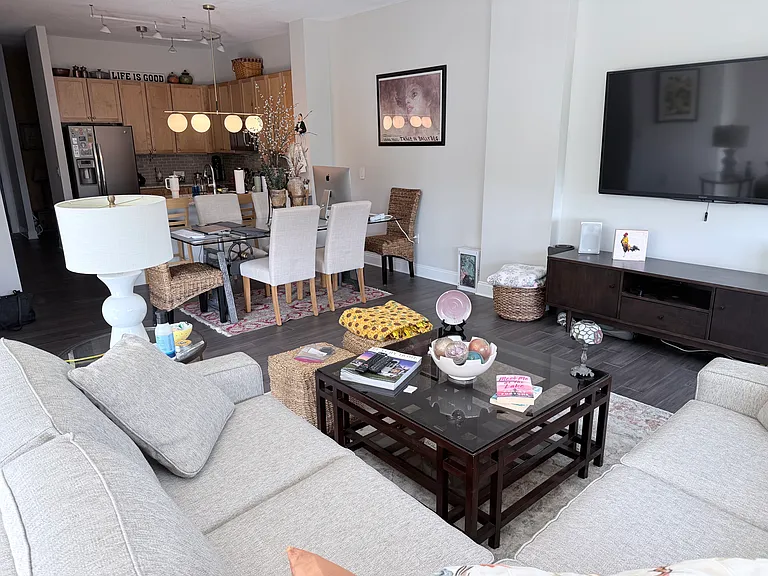 721 Governor Morrison St #606 — Photo 1