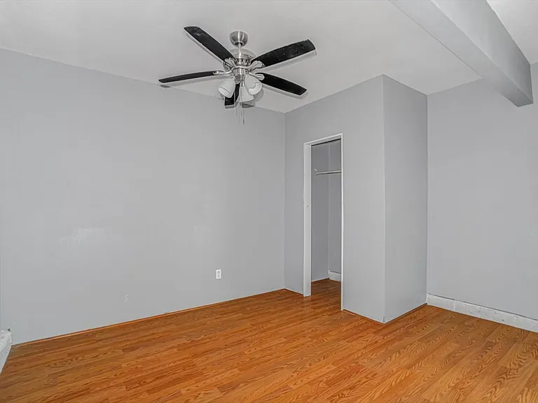 14618 Flair Dr — Photo 29