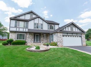 716 Campbell Ct, Dundee, IL 60118