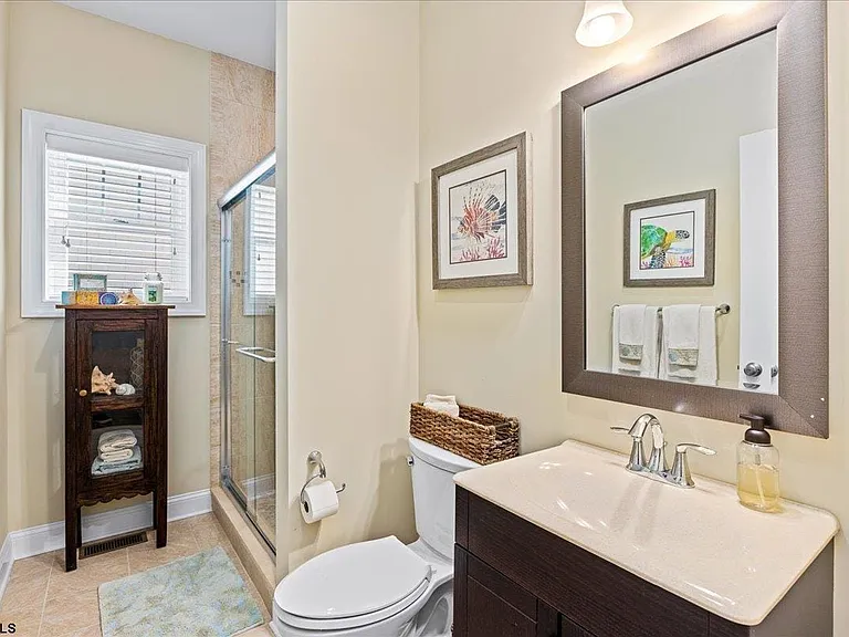 16 S Decatur Ave — Photo 19