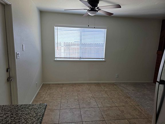 4th image of 670 W Pat Dr