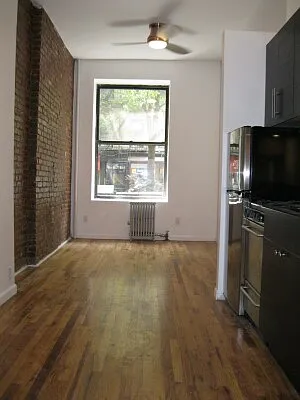 Rented by Tower Brokerage | media 11