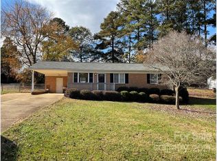 3021 Alton Dr, Gastonia, NC 28054