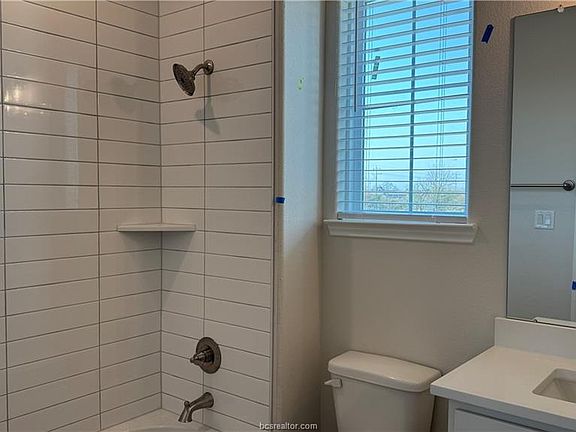 5th image of 2545 Leyla Ln